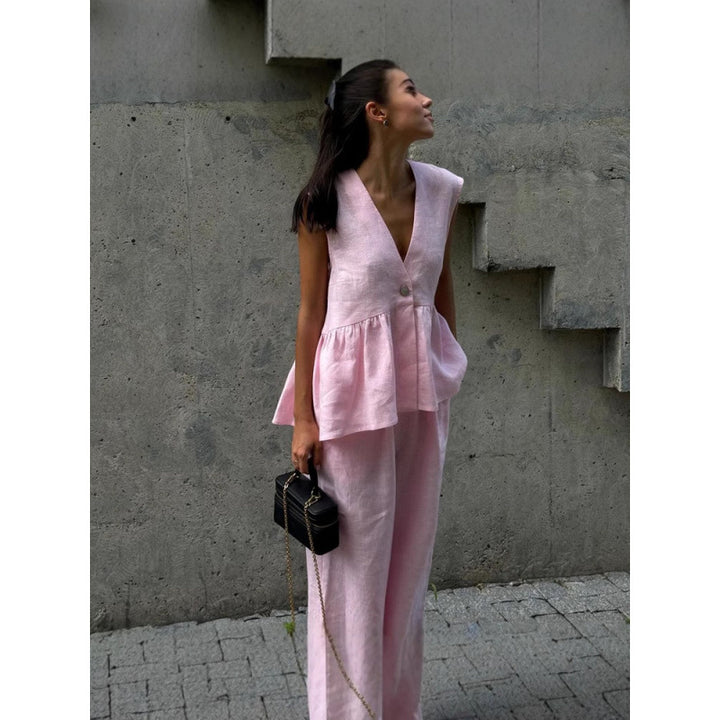 Casual linen set for women with deep V-neck and wide-leg pants Lune London