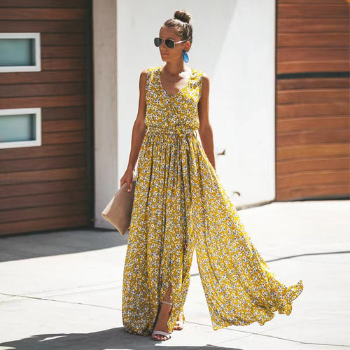 Women's maxi dress with floral design and high slit Lune London