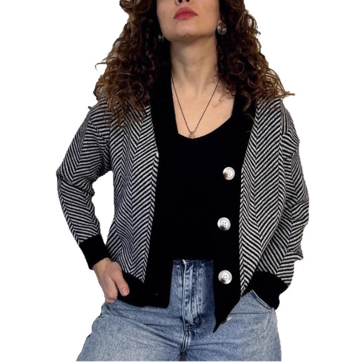 Trendy women's jacket with herringbone pattern and buttons Lune London