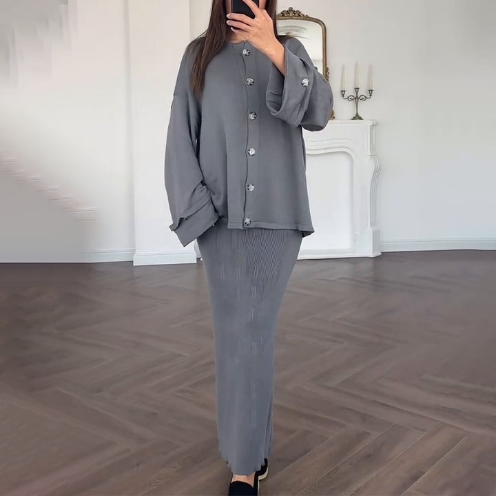 Women's knit set with elegant blazer and sleeveless maxivers dress Lune London