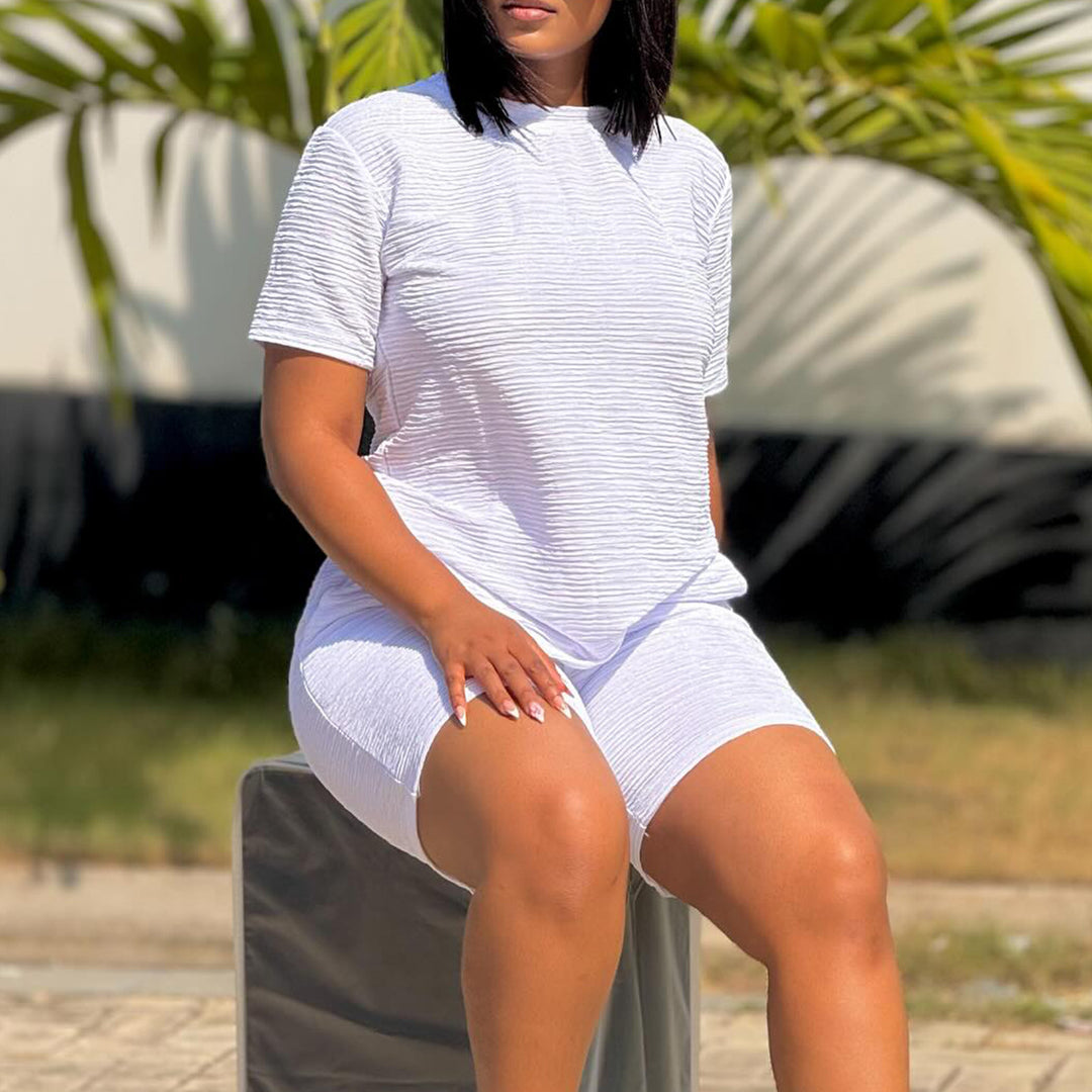 Casual short overall for women with texture and elastic waist Lune London