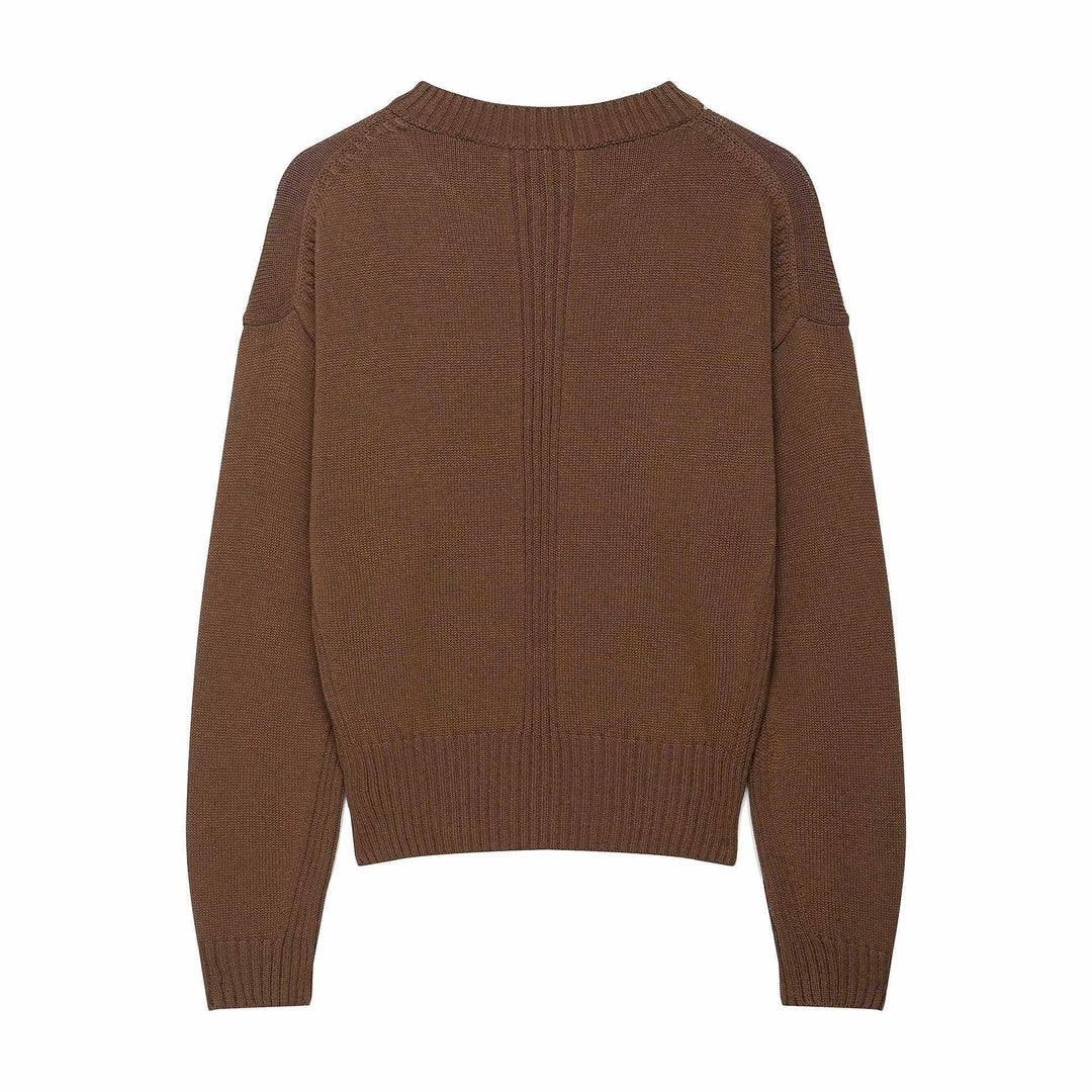 Casual knitted sweater for women with V-neck and wide edges Lune London