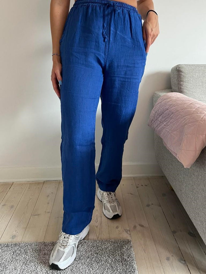 Loose linen pants for women with elastic waistband and side pockets Lune London