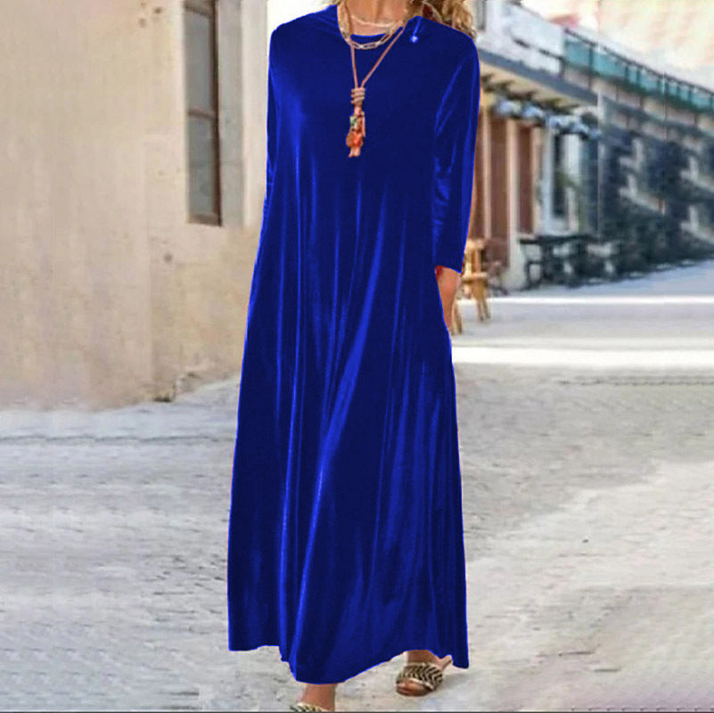 Women's maxi dress with elegant cut and pockets Lune London