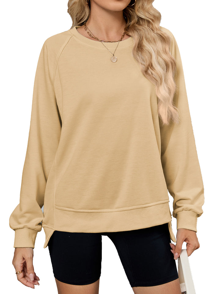 Casual sweatshirt for women with side slits and casual cut Lune London