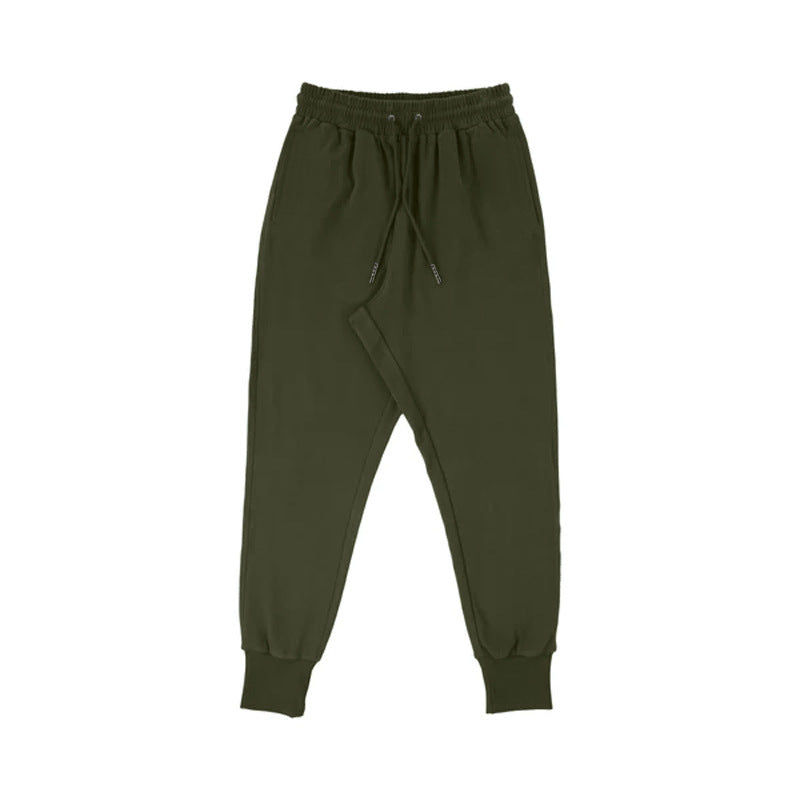 Comfortable jogging pants for men with elastic waist and practical pockets Lune London