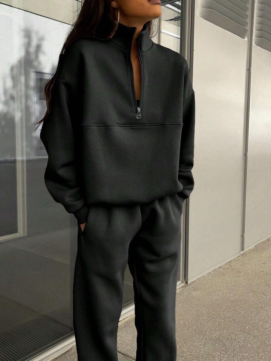 Ladies sporty sweatshirt with half zipper Lune London