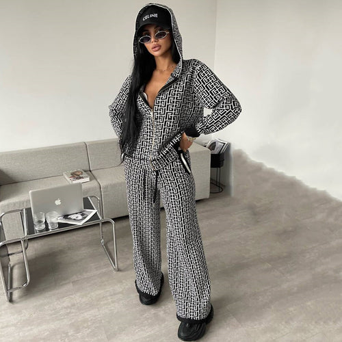 Knit loungewear set for women with graphic pattern Lune London