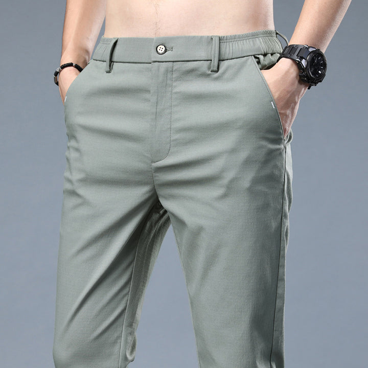 Elegant casual pants for men with a comfortable fit and practical pockets Lune London
