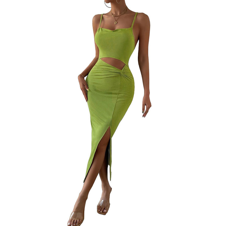 Maxi cut dress for women with an elegant V-neck and a high slit Chic & Stil