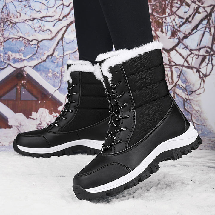 Women’s winter boots with non-slip sole and warm lining Lune London