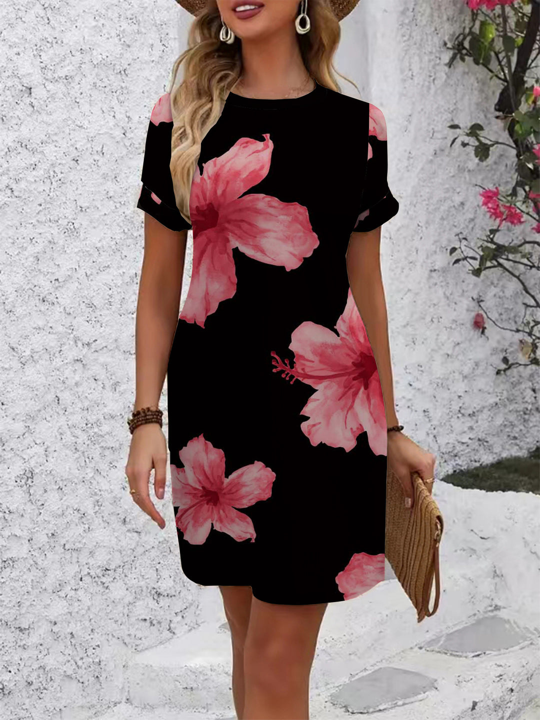 Women's casual short-sleeve dress with modern houndstooth pattern and comfortable fit Lune London