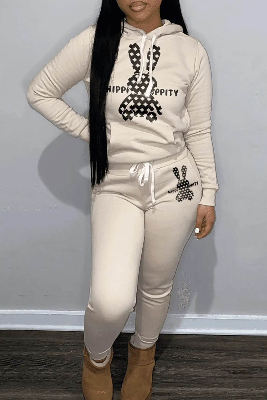 Women's sweatshirt and jogging pants set with a cute bunny pattern Lune London