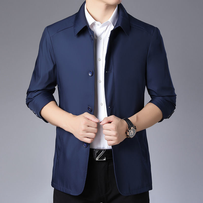 Casual transitional jacket for men with a modern fit and practical pockets Lune London