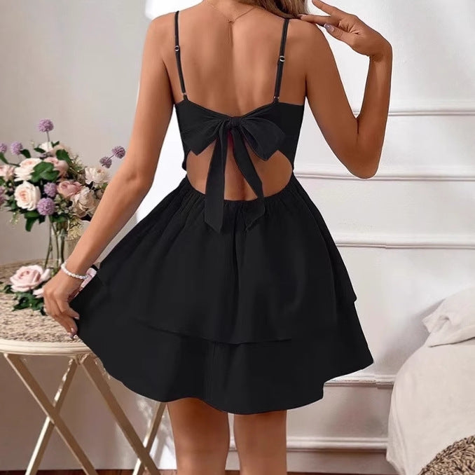 Short dress for women with adjustable spaghetti straps and flared skirt Lune London