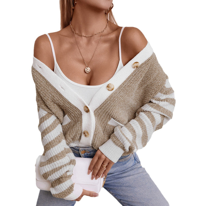Trendy knitted jacket for women with a decorative rib pattern and chic stripes