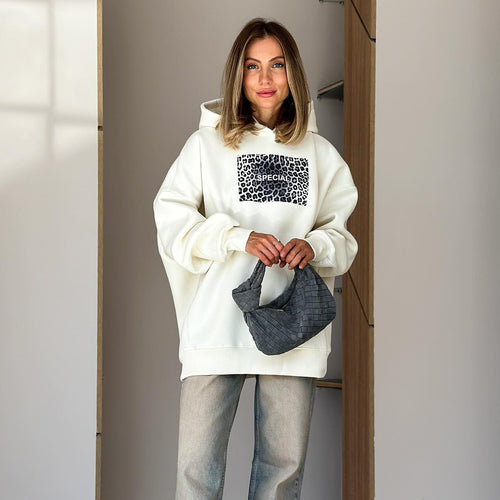 Casual hoodie for women with a creative leopard pattern and a comfortable fit Lune London