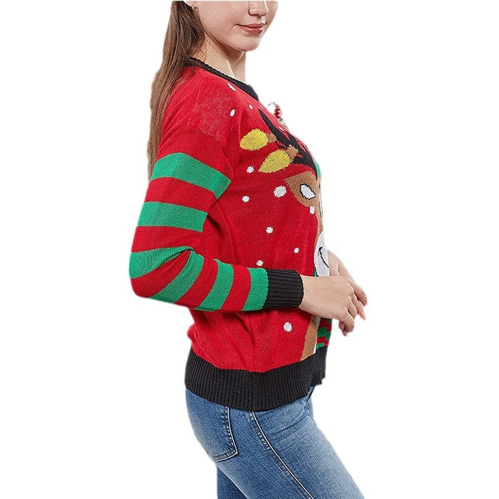 Women's Christmas sweater with festive reindeer pattern and comfortable fit Lune London