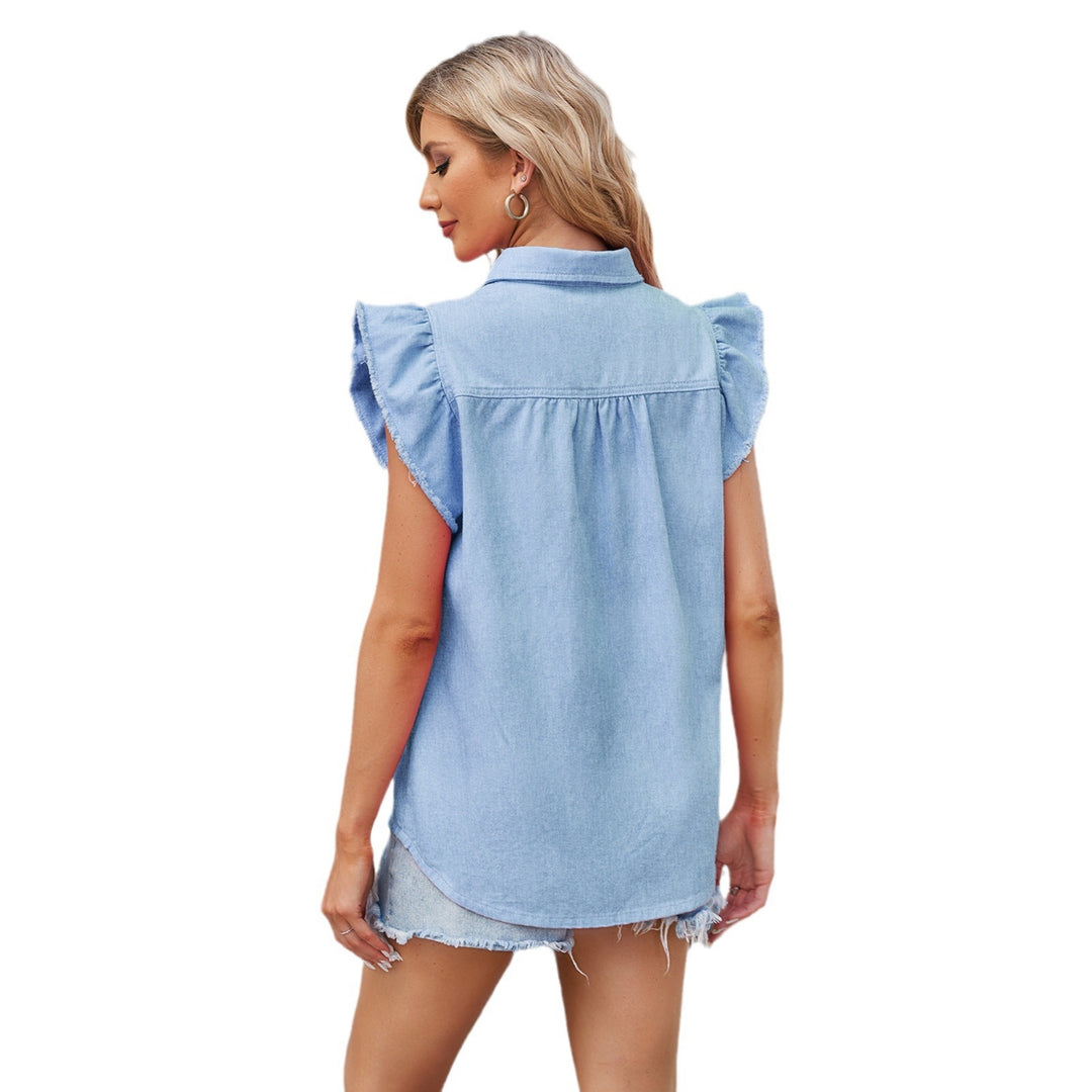 Blouse for women with ruffle details and practical chest pockets Lune London
