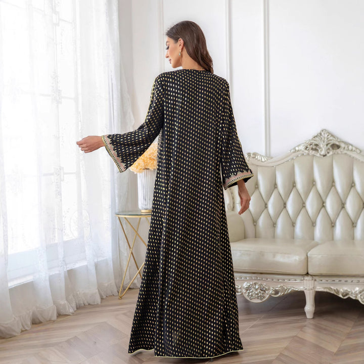 Robe maxi femme au style kaftan élégant avec des embellissements délicats Chic & Stil
