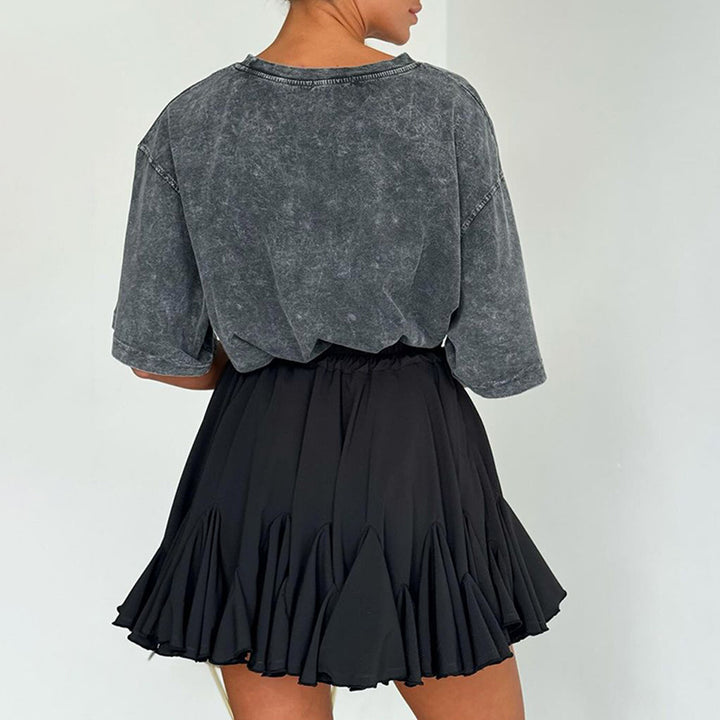 Casual women's T-shirt with oversized fit and voluminous skirt Lune London