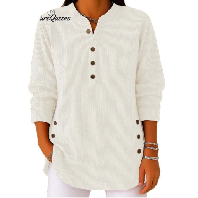 Chemise à manches longues pour femmes avec patte de boutonnage et détails modernes de boutons sur les côtés Chic & Stil