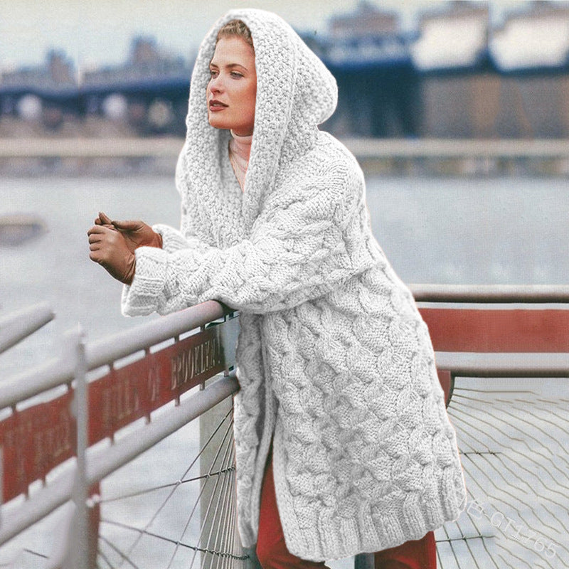 Chunky knit coat for women with hood and oversized design Lune Londonl