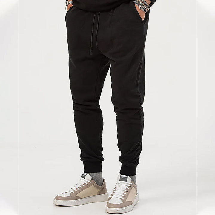 Men's sporty leisure pants with elastic waistband and practical side pockets Lune London