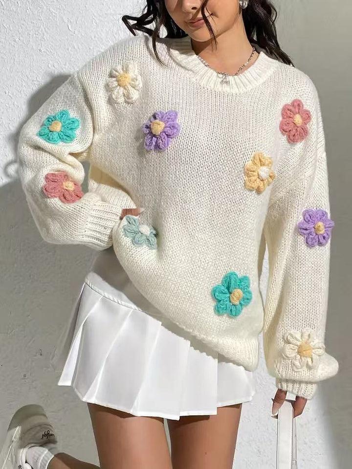 Woman oversized sweater embroidered with flowers Lune London