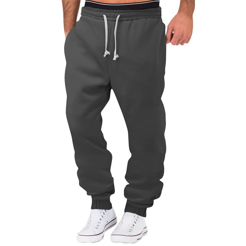 Casual jogging pants for men with elastic waistband and side pockets Lune London