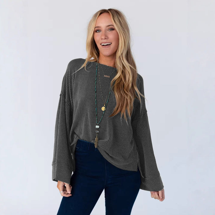 Haut décontracté pour femmes avec un motif en relief texturé et des manches larges évasées Chic & Stil