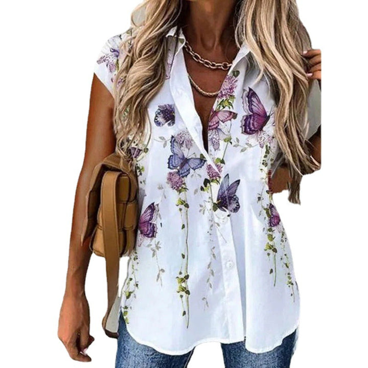 Short sleeve blouse for women with floral pattern and button placket Lune London
