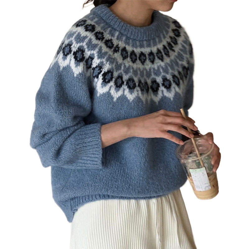 Knit sweater for women with traditional Norwegian pattern Lune London