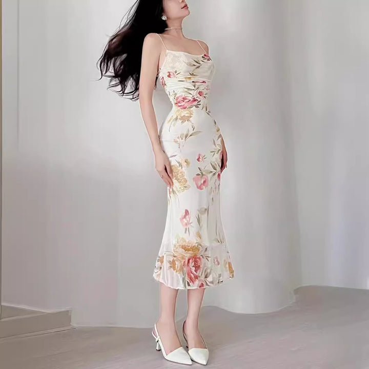 Chic and Stylish Women's Midi Floral Dress with Ruching