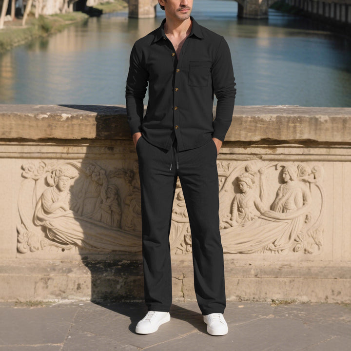 Elegant casual suit for men with structured design and practical pockets Lune London