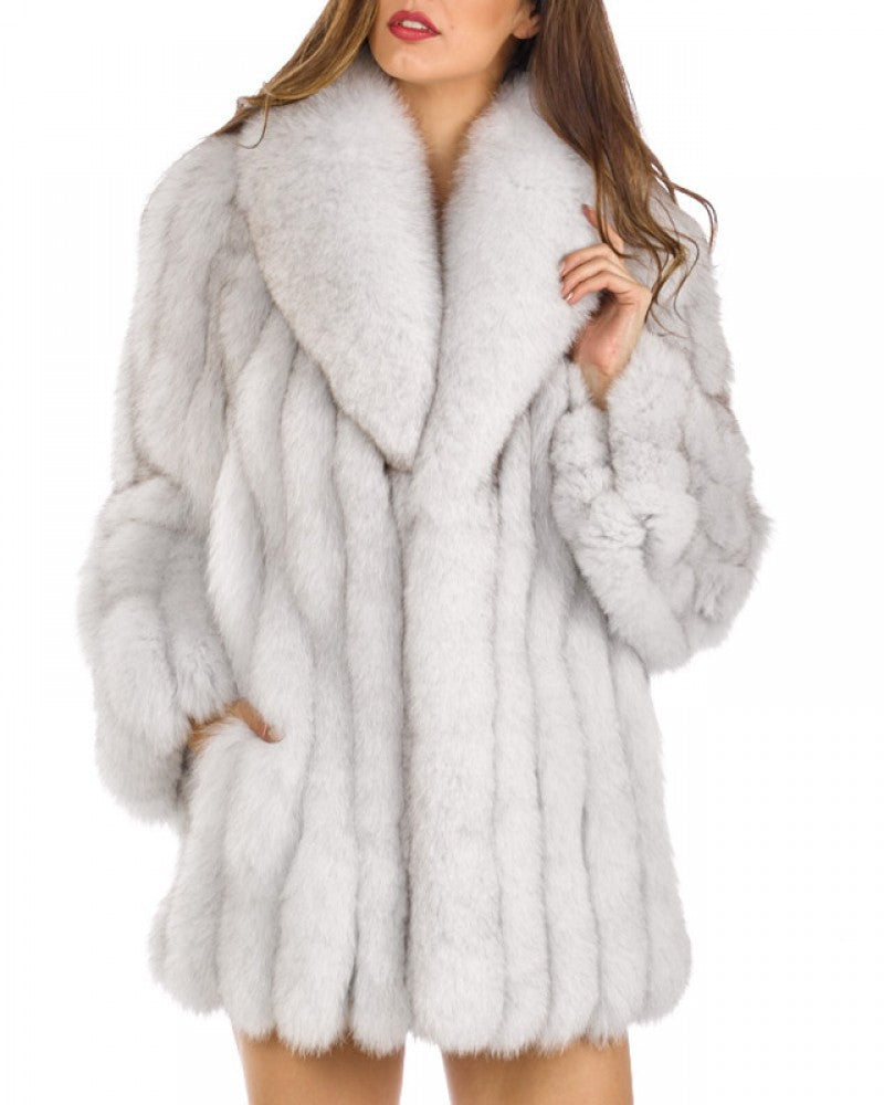Ladies Luxurious Faux Fur Jacket with Voluminous Sleeves Lune London