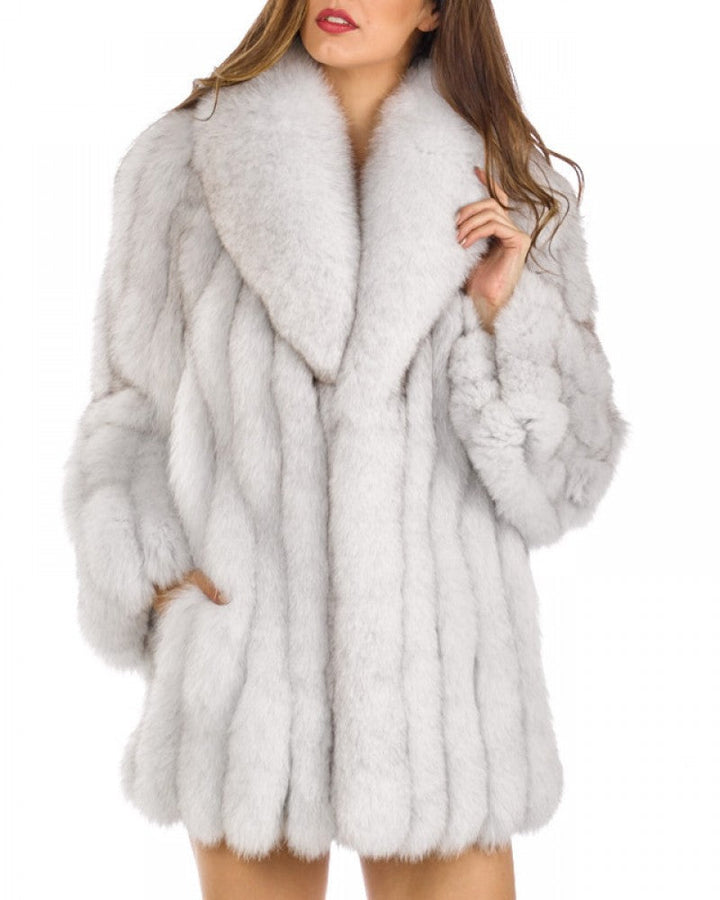 Ladies Luxurious Faux Fur Jacket with Voluminous Sleeves Lune London