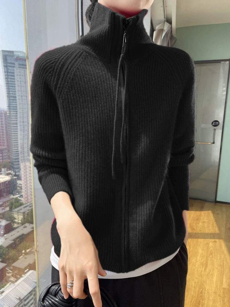 Ladies cozy wool sweater with full zipper Lune London