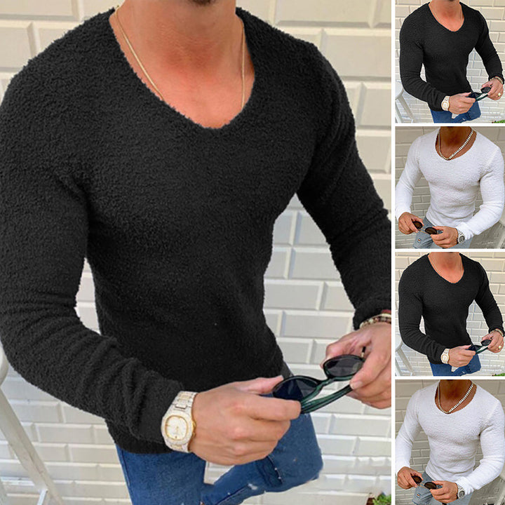 Women's soft fleece sweater with relaxed fit and convenient pockets Lune London
