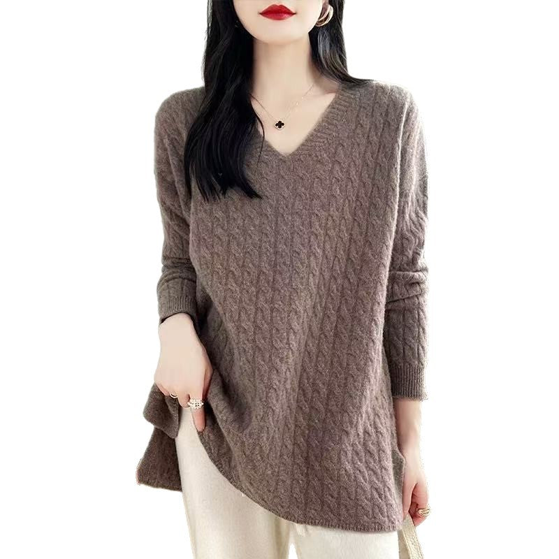 Women chunky knit sweater with V-neck and relaxed fit Lune London