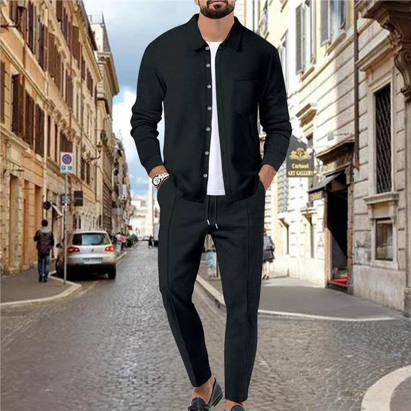 Trendy leisure set for men with textured top and elastic waistband Lune London