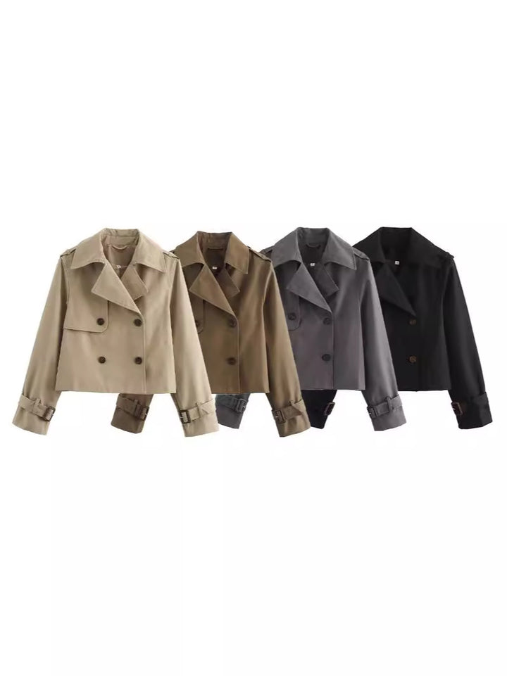 Cropped trench coat for women with double-breasted button row and adjustable sleeves Lune London