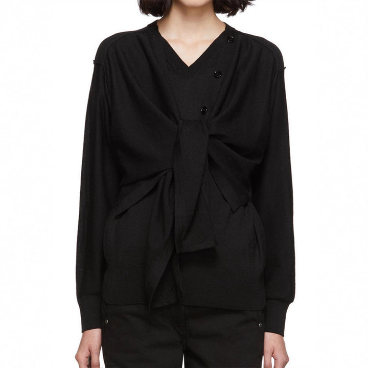 Cardigan en tricot décontracté pour femmes avec coupe asymétrique et détails de boutons Chic & Stil