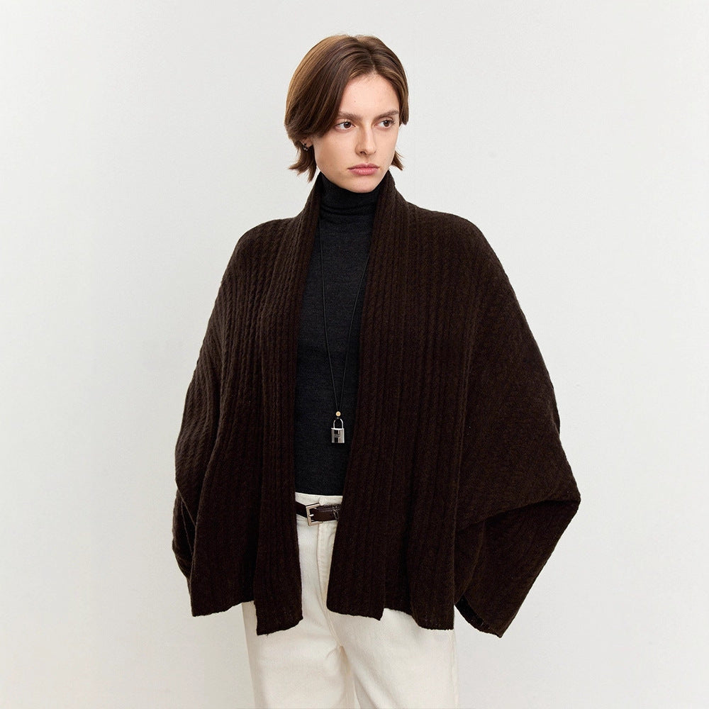 Poncho aéré en tricot pour femmes en laine fine Chic & Stil