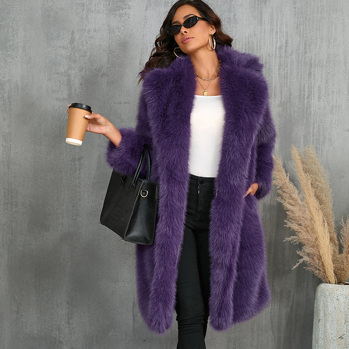 Ladies Luxurious Faux Fur Coat with an Elegant Cut Lune London