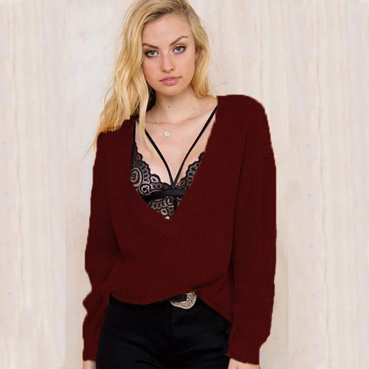 Thick knit sweater for women with V-neck and relaxed fit Lune London