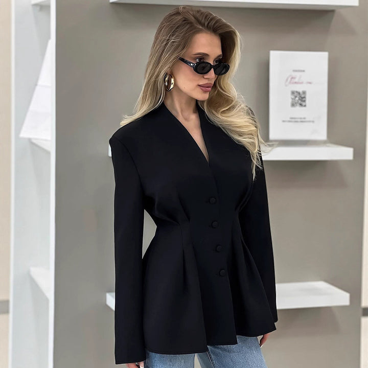 Veste élégante pour femmes avec coupe ajustée et détails de boutons Chic & Stil