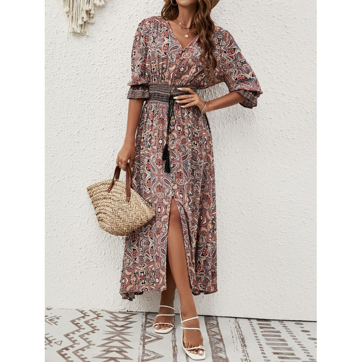 Ladies Elegant Button-Up Maxi Dress with Side Slit and Chic Corded Waist
