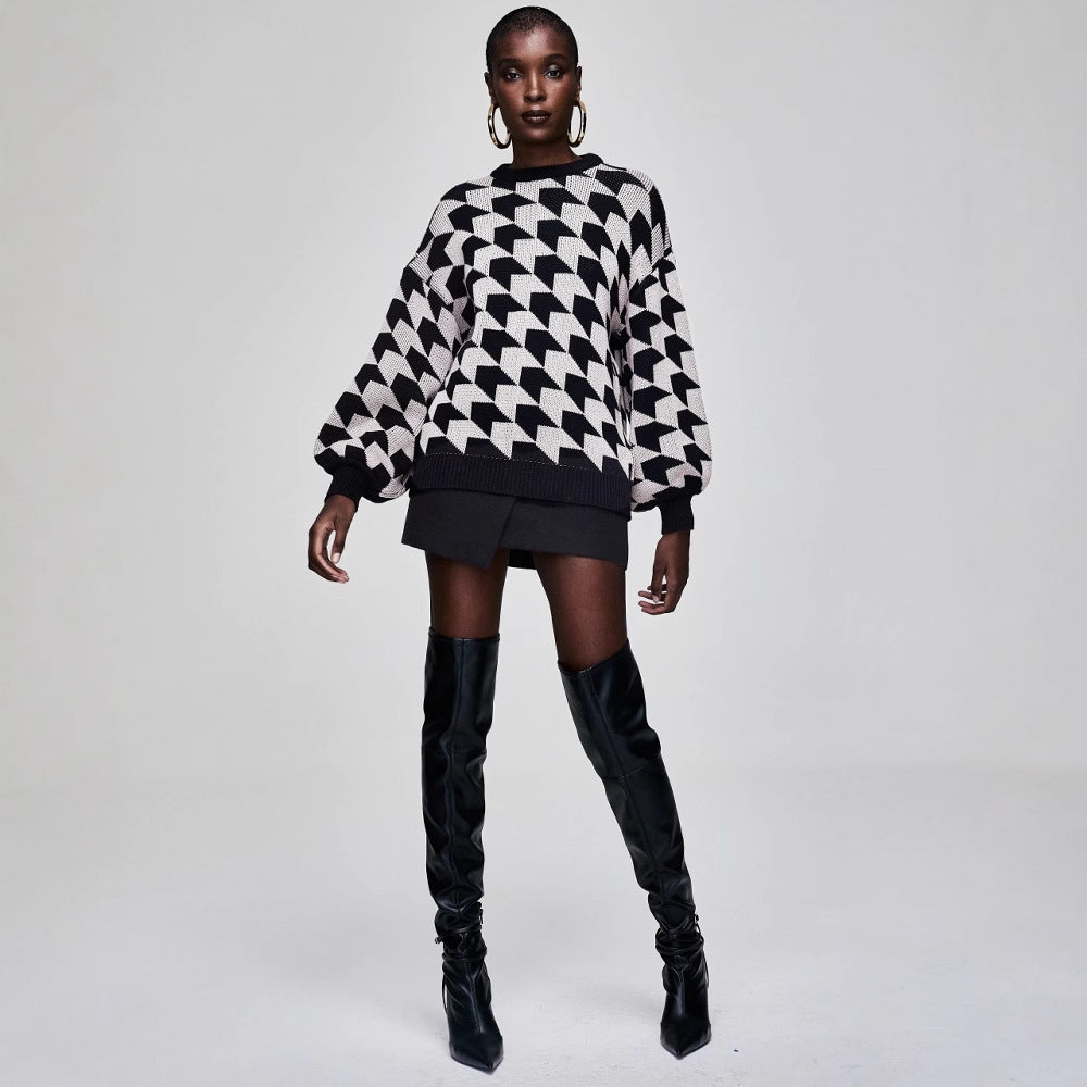 Geometric knit sweater for women with a casual fit and trendy bell sleeves Lune London