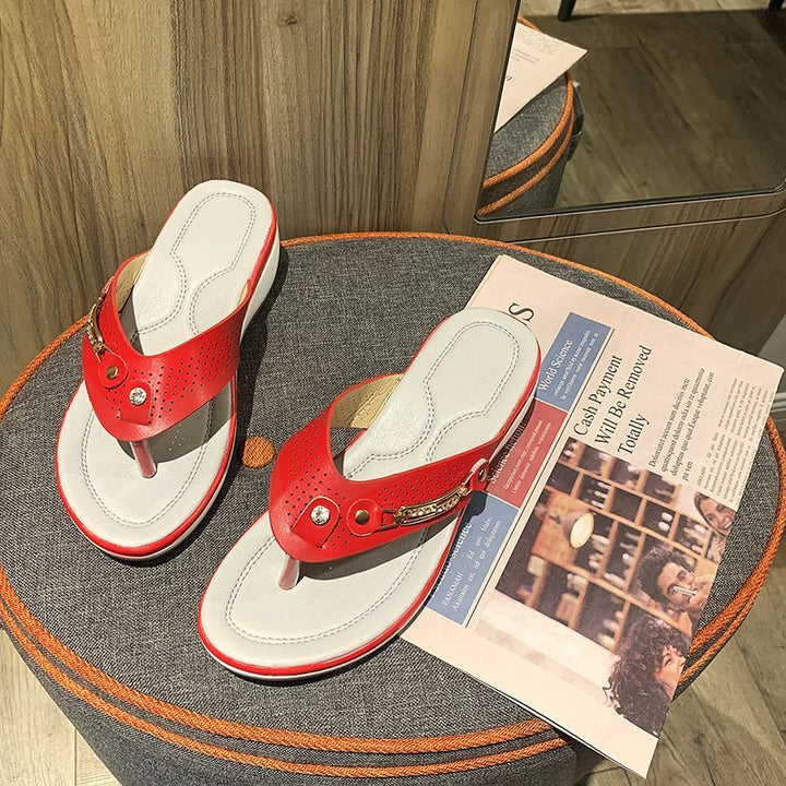 Comfortable thong sandals for women with high-quality insoles and chic and stylish design